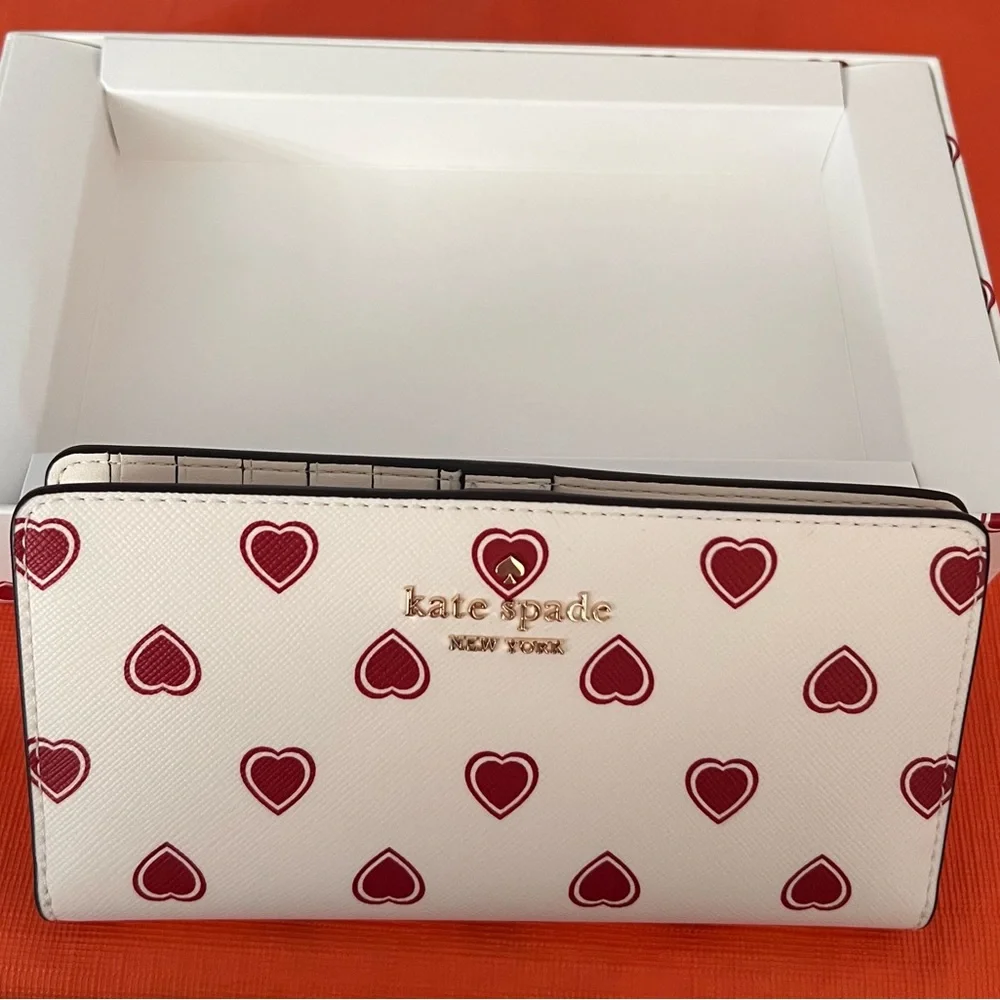 kate spade New York adorable NWT, Madison Heartfelt Boxed Slim Bifold Wallet - Picture 2 of 14